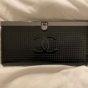 Black “Chanel” wallet